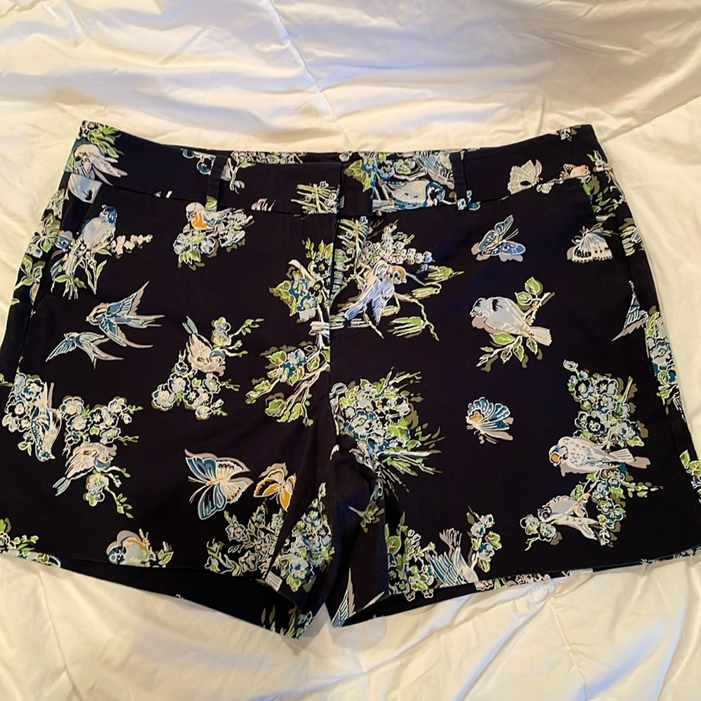 Ann Taylor Factory Navy Shorts Birds & Butterflies size 14